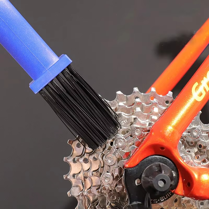 منظف سلسلة محمول للدراجات النا - مراجعة Bike Chain Cleaner وسعره
